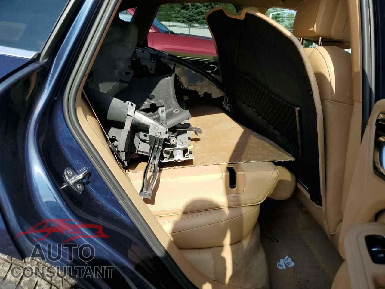 PORSCHE MACAN 2016 - WP1AB2A55GLB43649