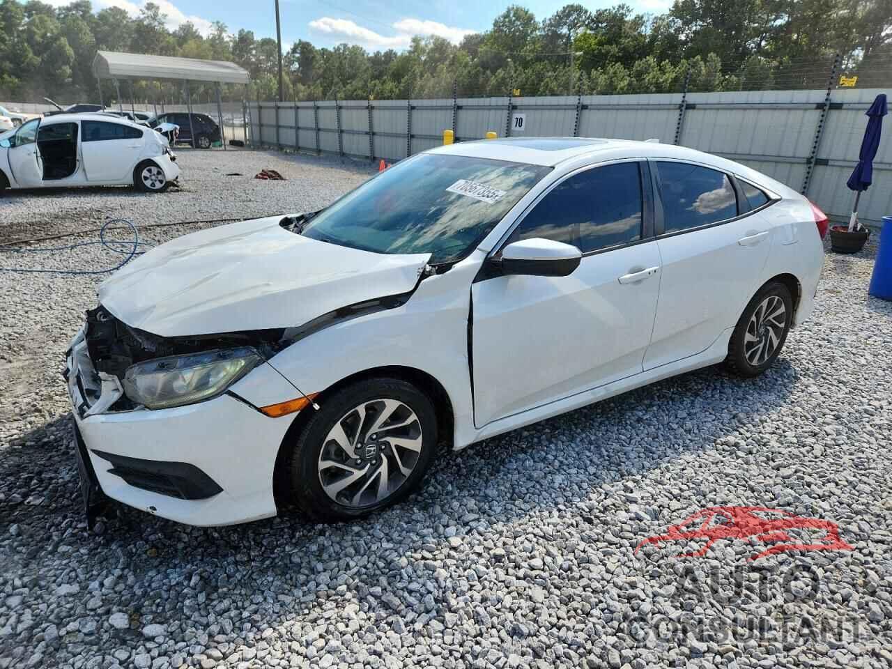 HONDA CIVIC 2018 - 19XFC2F78JE034052