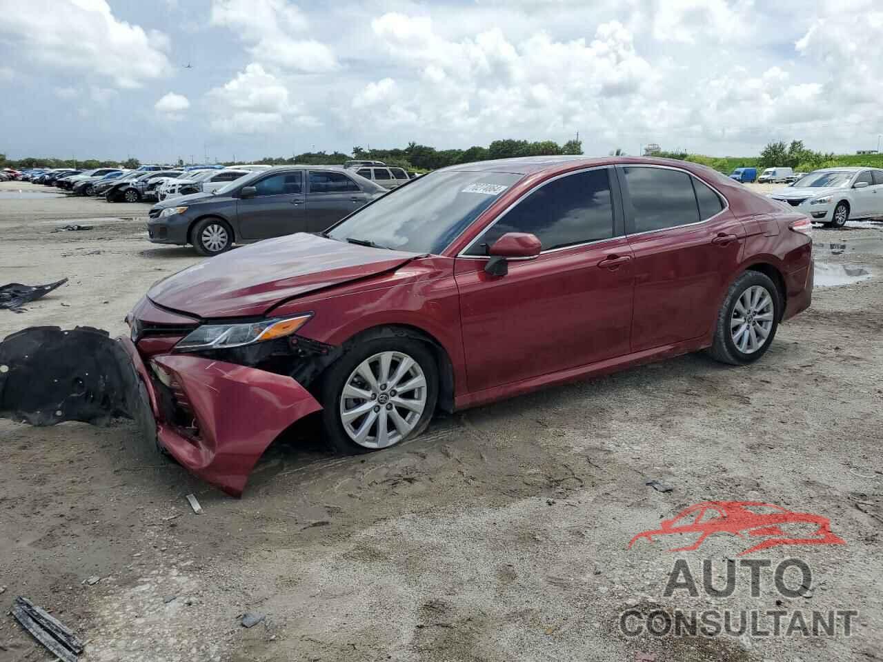 TOYOTA CAMRY 2018 - 4T1B11HK7JU670832