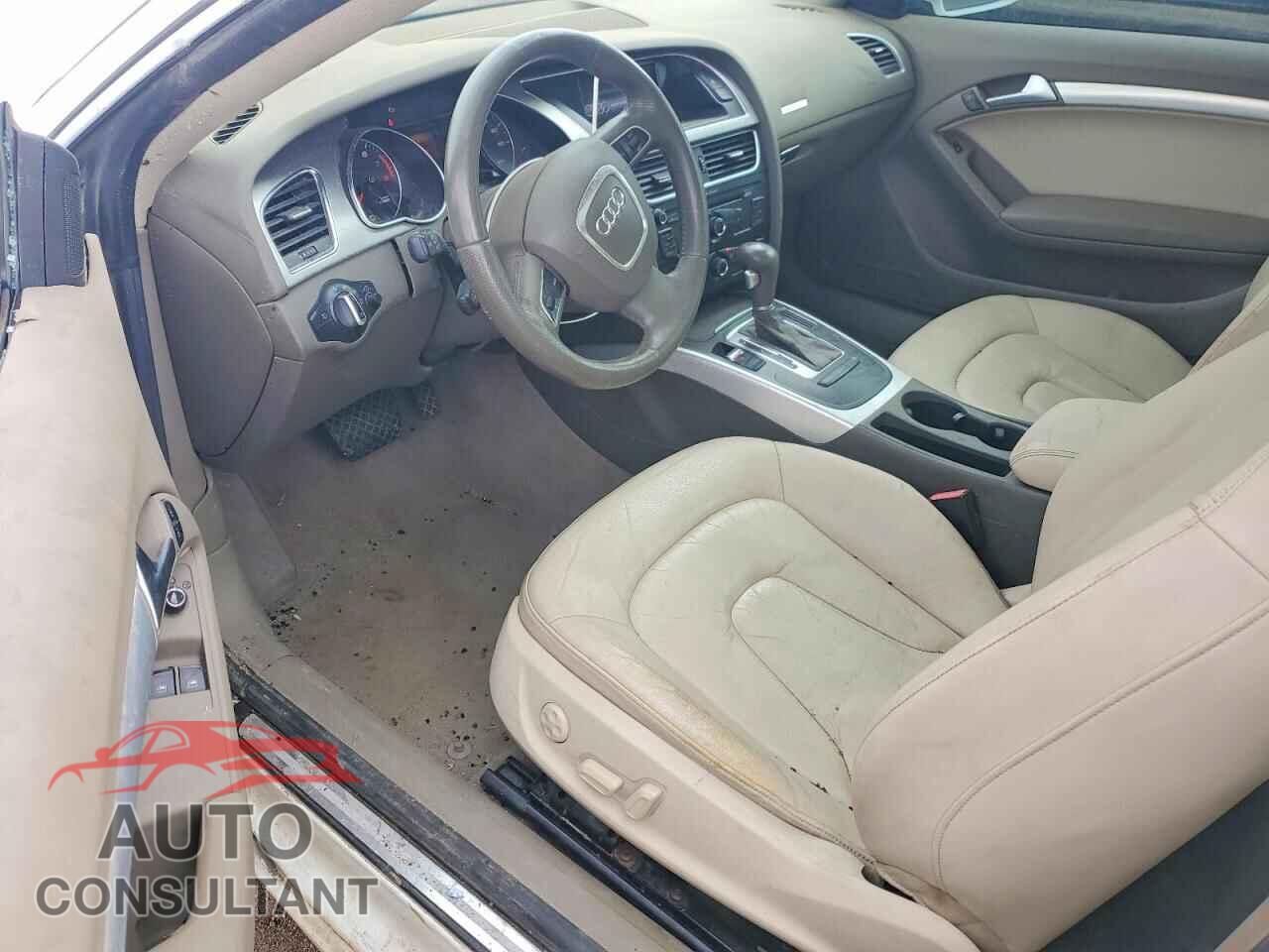 AUDI A5 2012 - WAUCFAFR0CA003192