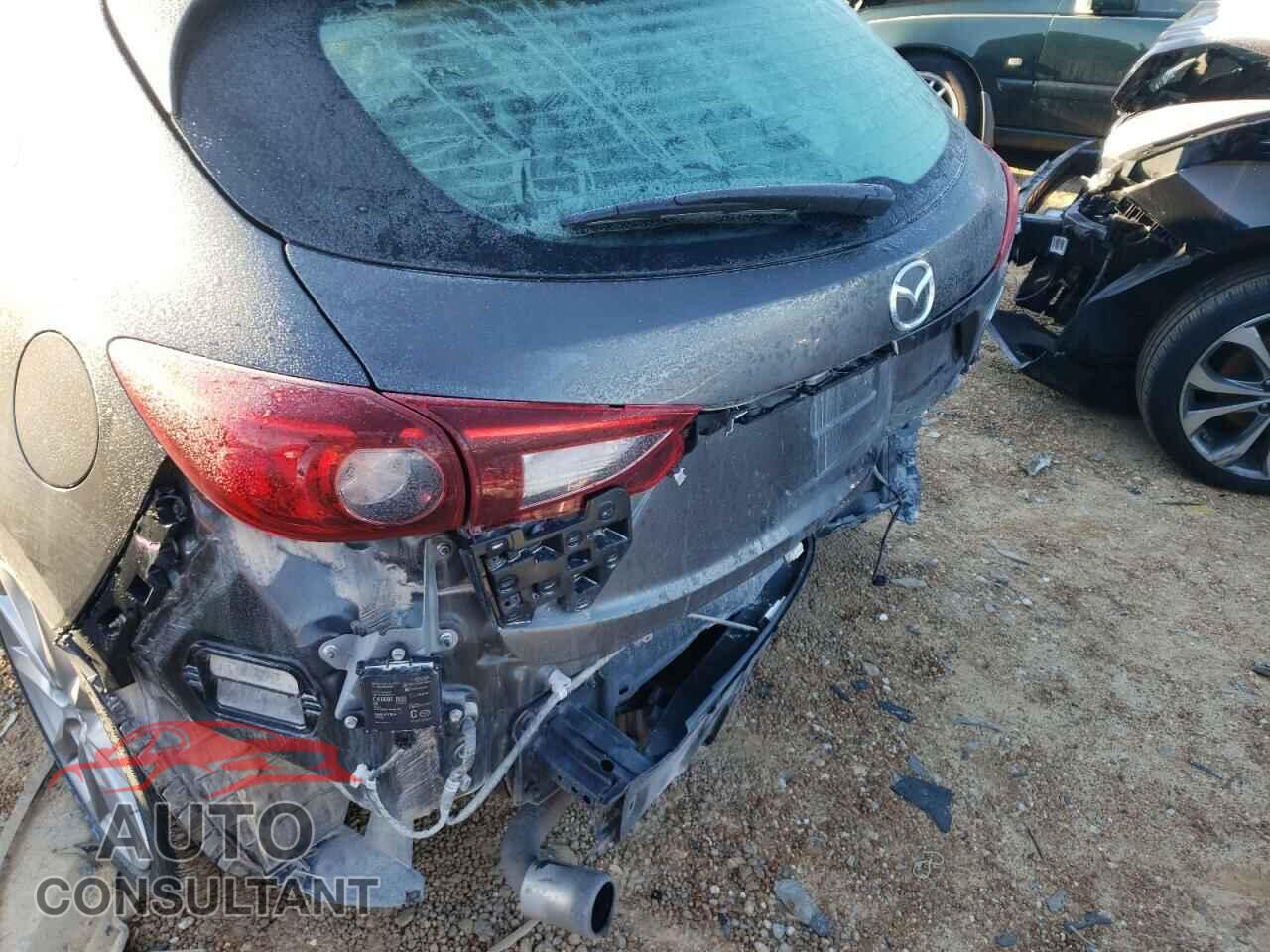 MAZDA 3 2017 - 3MZBN1L75HM137871