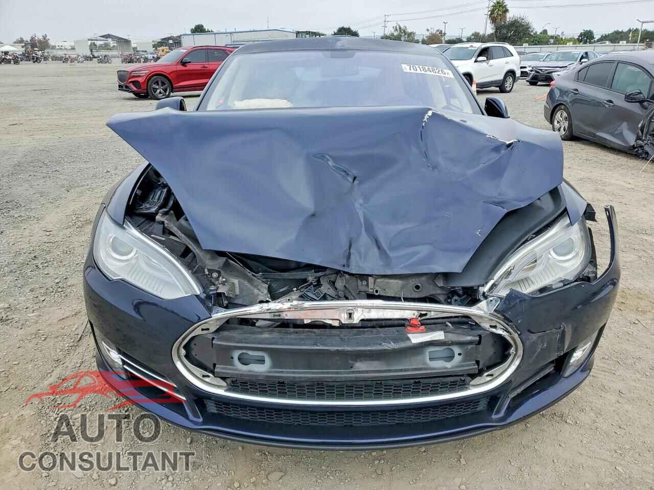 TESLA MODEL S 2012 - 5YJSA1CN1CFP01302