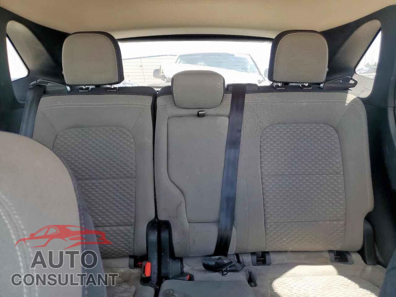FORD ESCAPE 2020 - 1FMCU0G61LUA76279