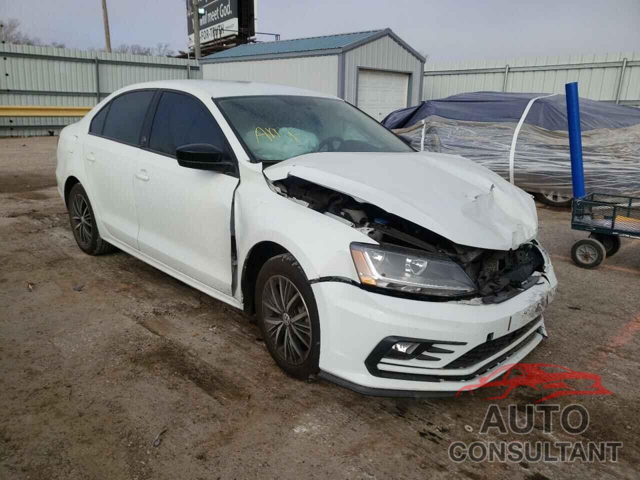 VOLKSWAGEN JETTA 2018 - 3VWDB7AJ9JM245063