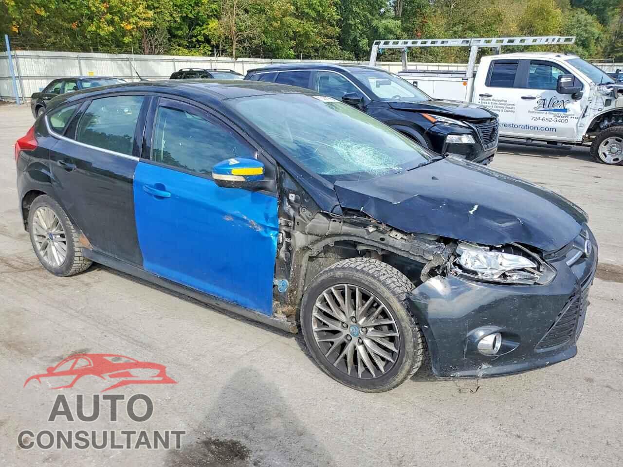 FORD FOCUS 2012 - 1FAHP3M22CL209938