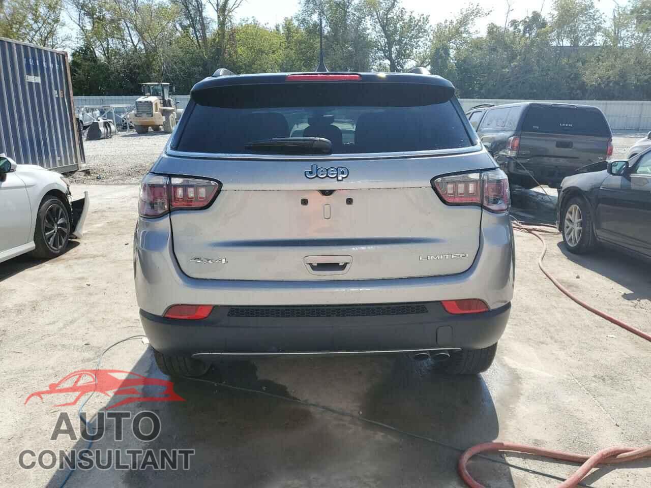 JEEP COMPASS 2018 - 3C4NJDCB9JT329131
