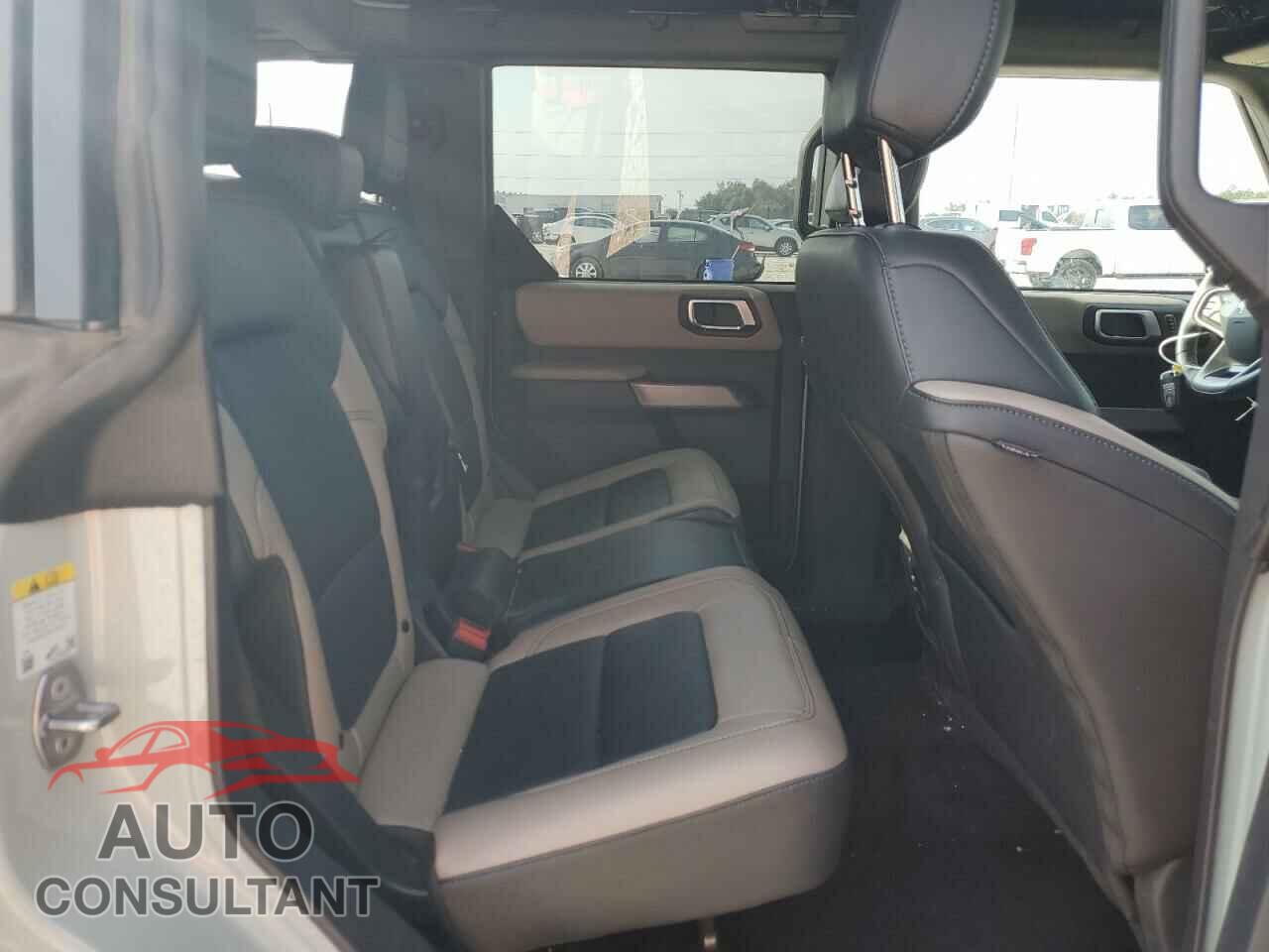 FORD BRONCO 2023 - 1FMEE5DP2PLB44861