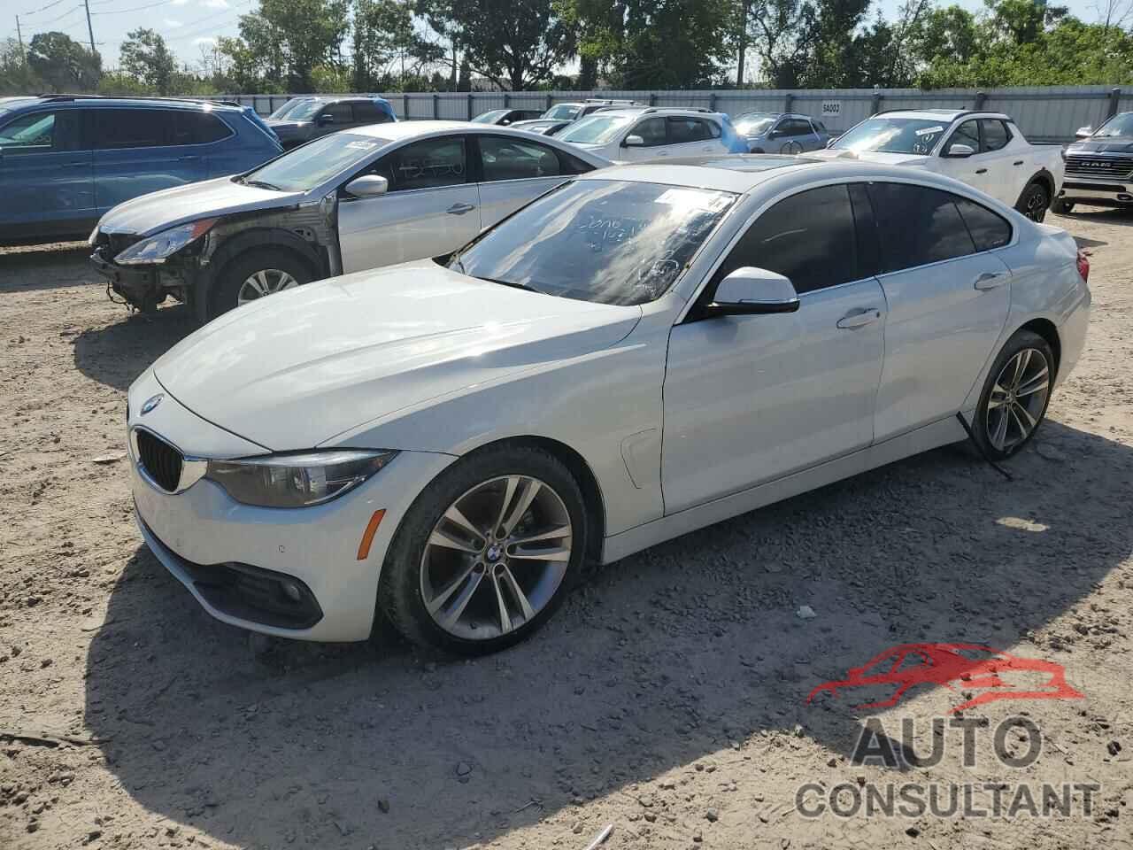 BMW 4 SERIES 2018 - WBA4J1C52JBG77620