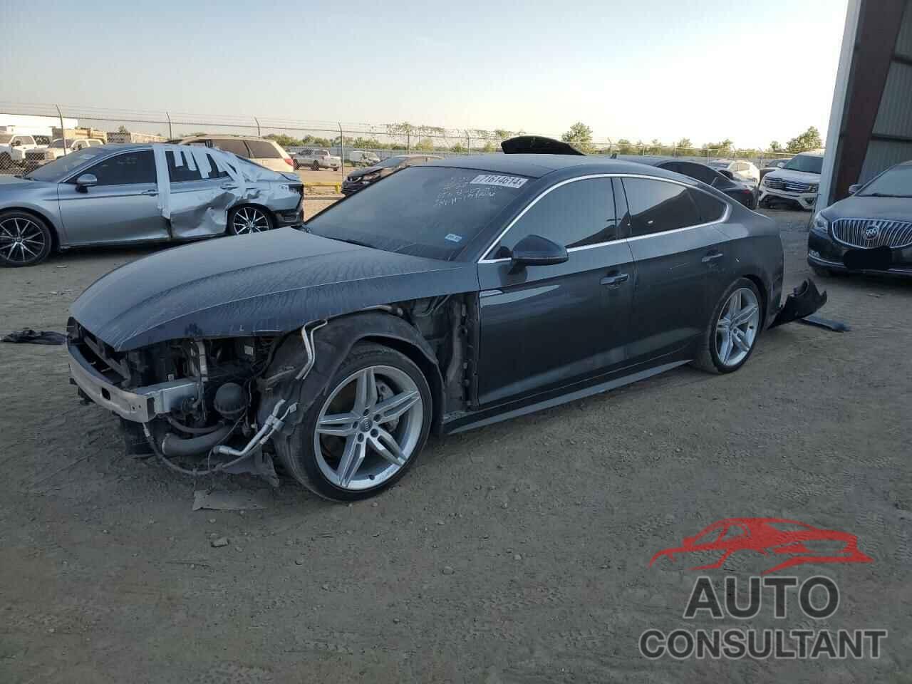 AUDI A5 2019 - WAUENCF52KA025987