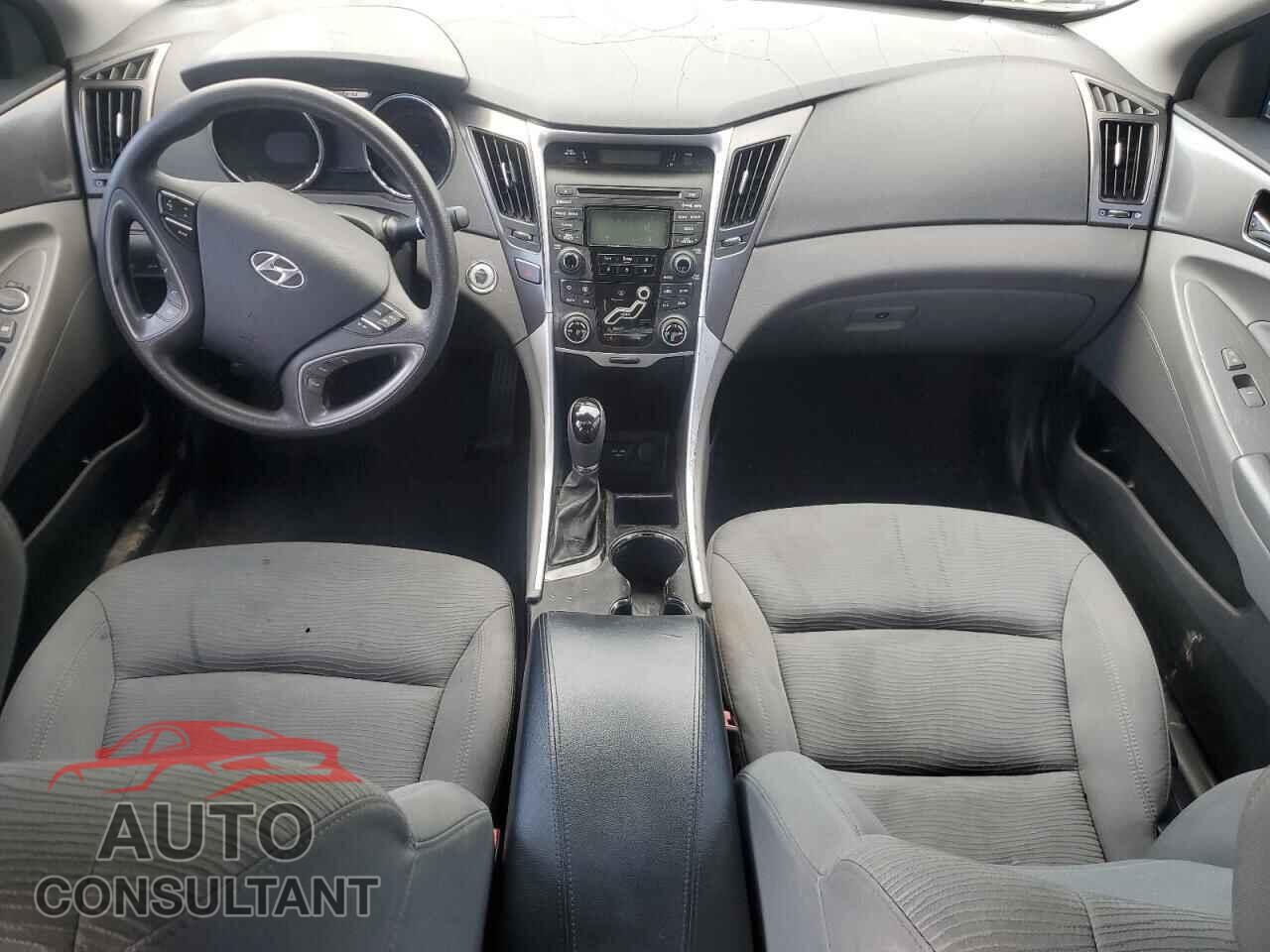 HYUNDAI SONATA 2013 - KMHEC4A45DA085015
