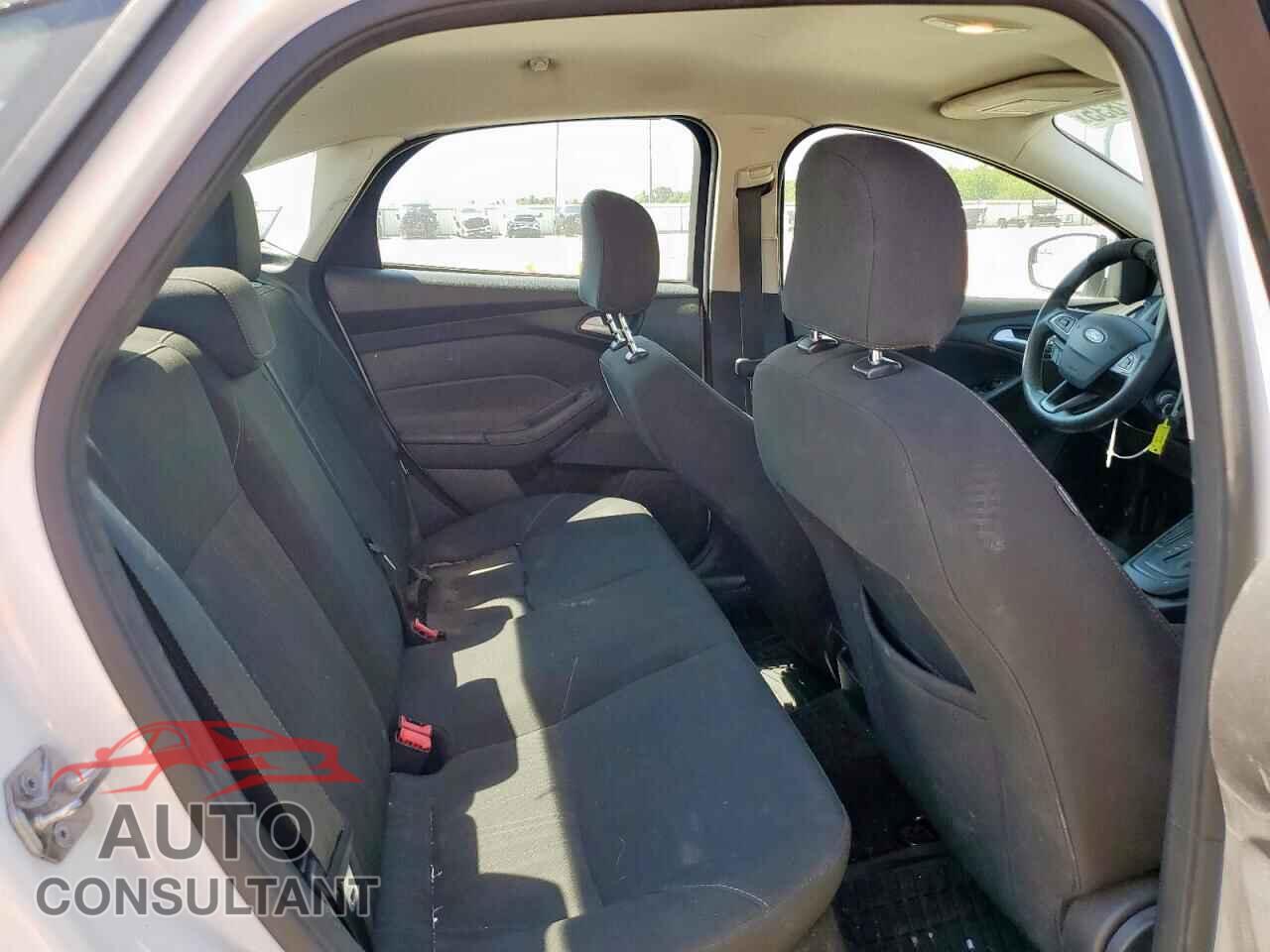 FORD FOCUS 2017 - 1FADP3F24HL249537