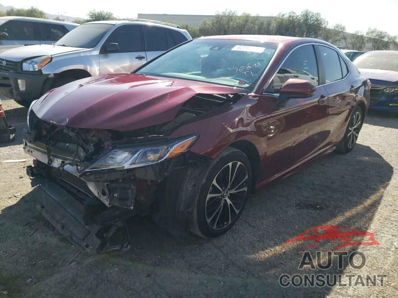TOYOTA CAMRY 2018 - 4T1B11HK5JU590977