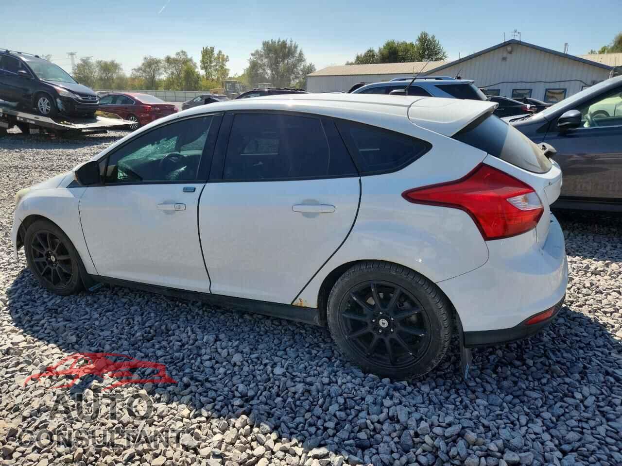 FORD FOCUS 2012 - 1FAHP3K21CL200084