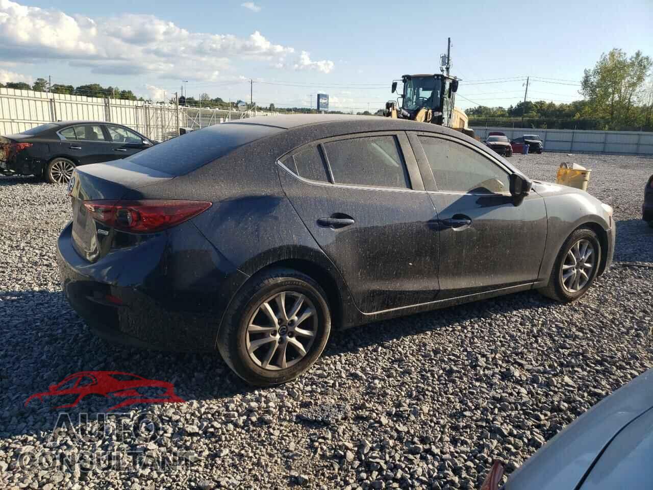 MAZDA 3 2018 - 3MZBN1U79JM159215