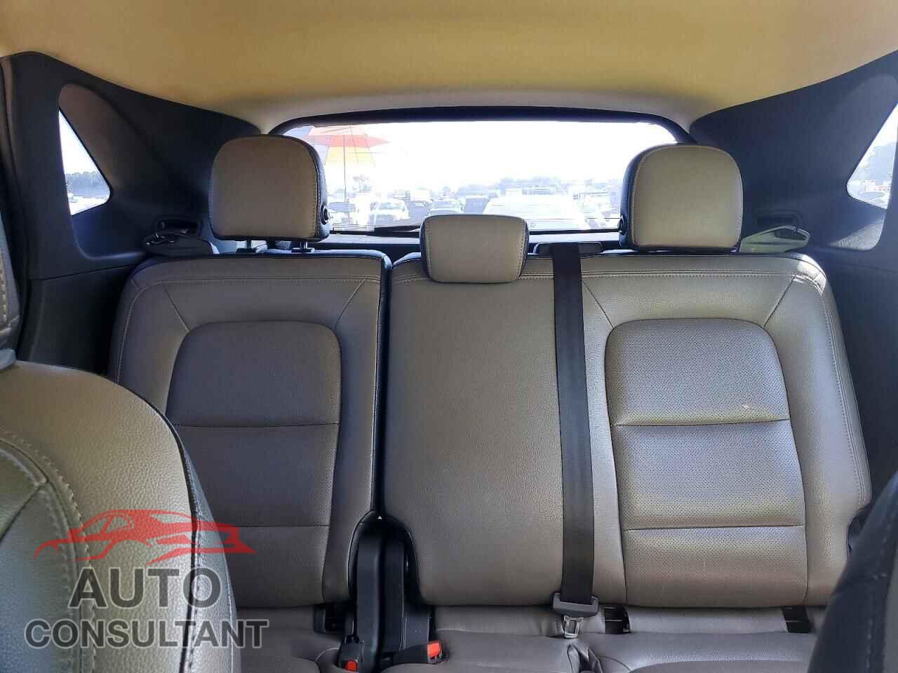 FORD ESCAPE 2020 - 1FMCU0F63LUA54835