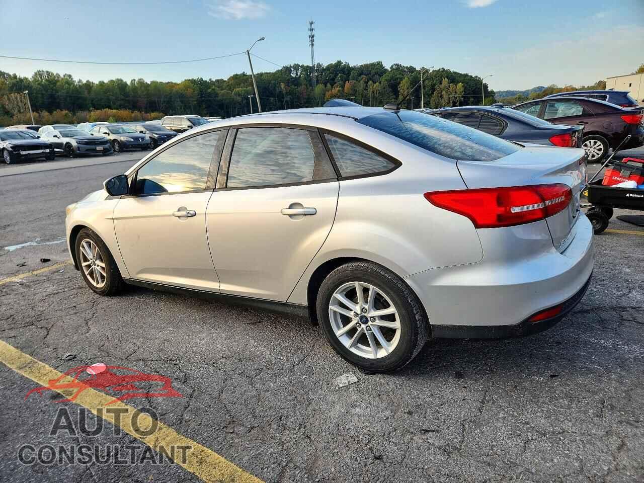 FORD FOCUS 2015 - 1FADP3F24FL292076