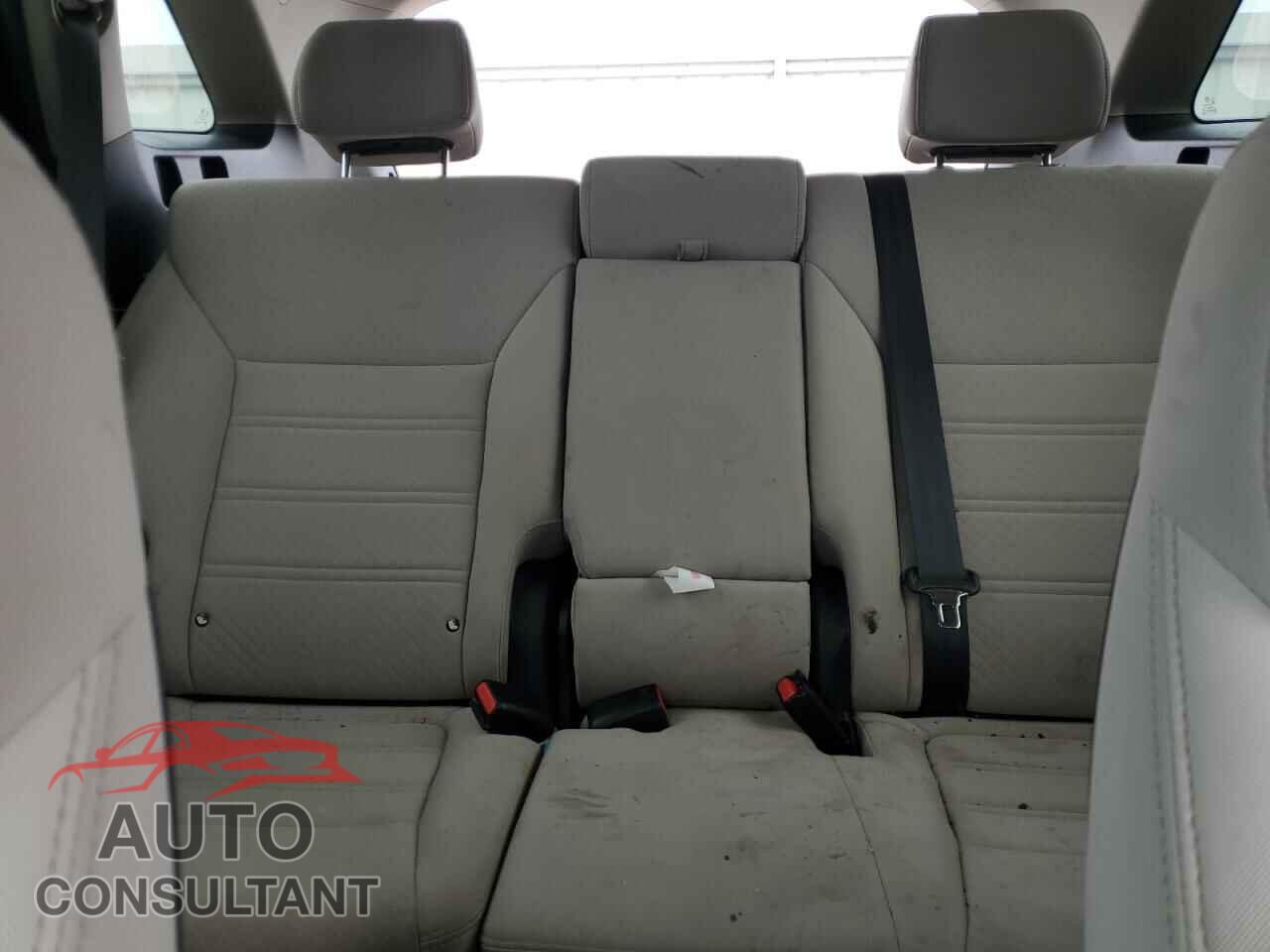 KIA SORENTO 2017 - 5XYPG4A39HG219829