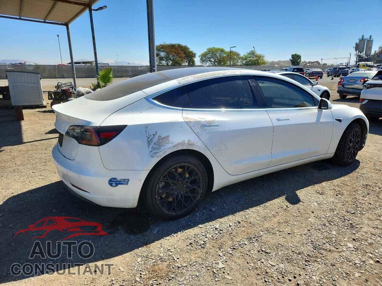 TESLA MODEL 3 2019 - 5YJ3E1EA5KF482474