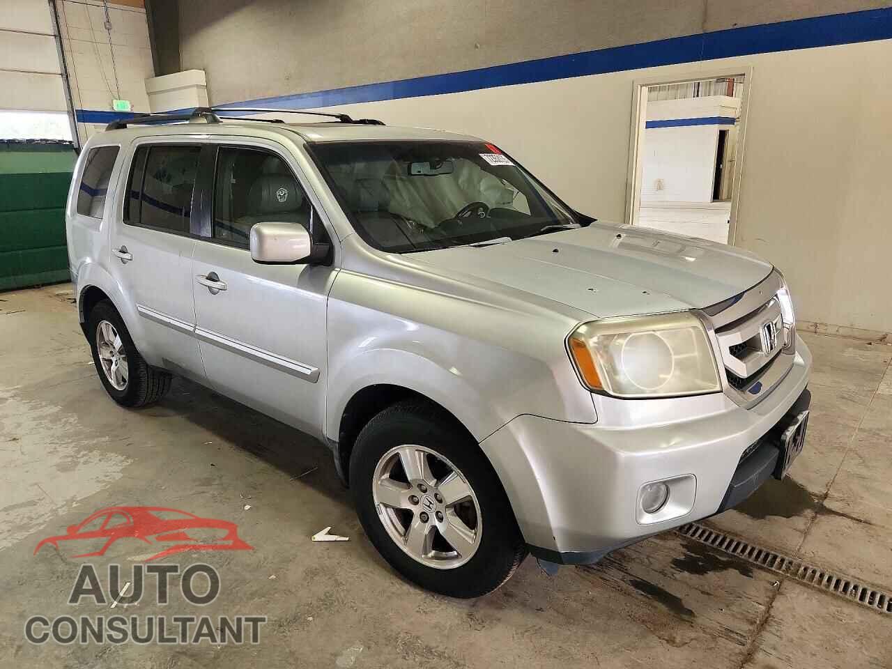 HONDA PILOT 2011 - 5FNYF4H59BB037710