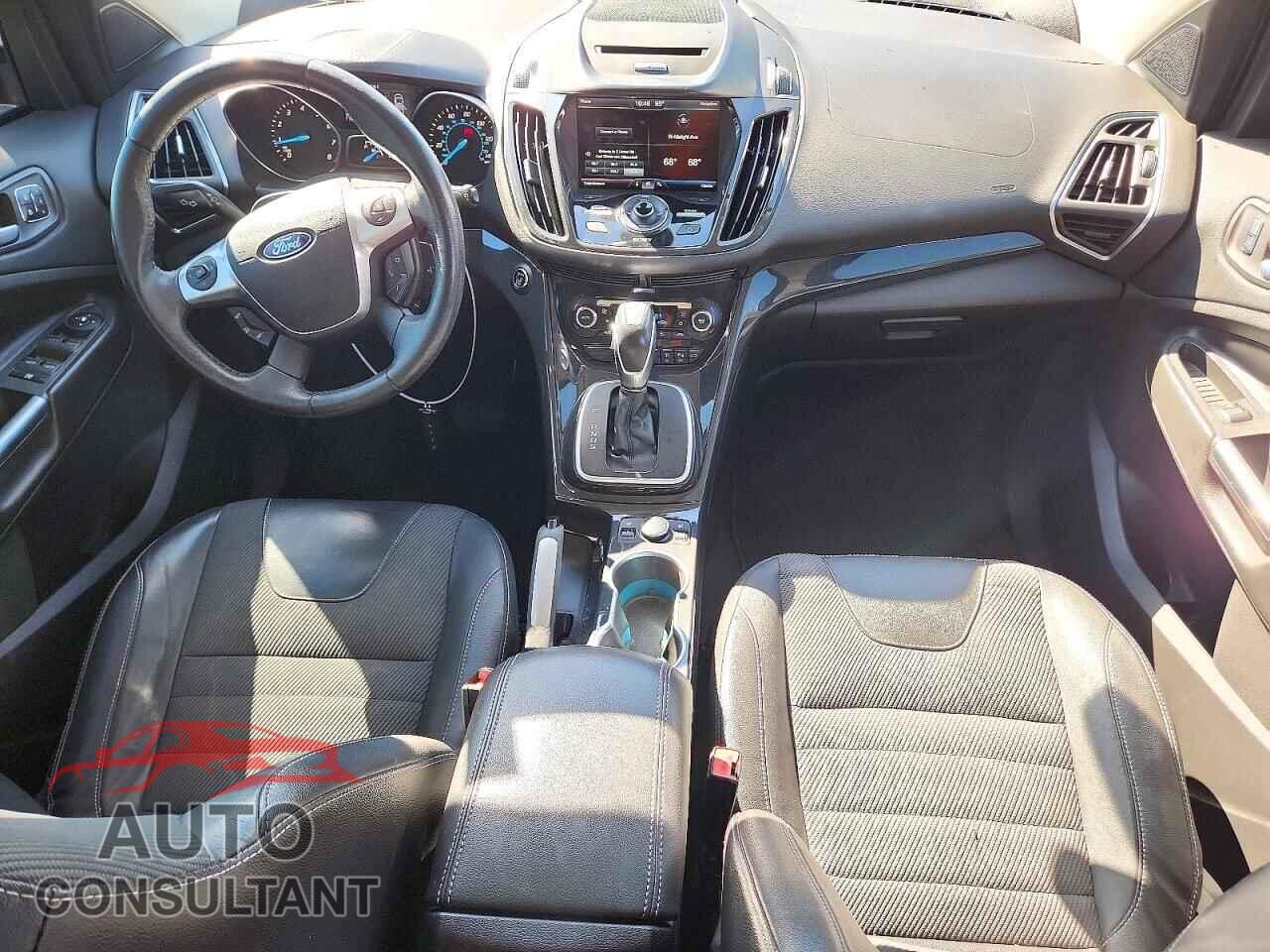 FORD ESCAPE 2013 - 1FMCU0J90DUD86301