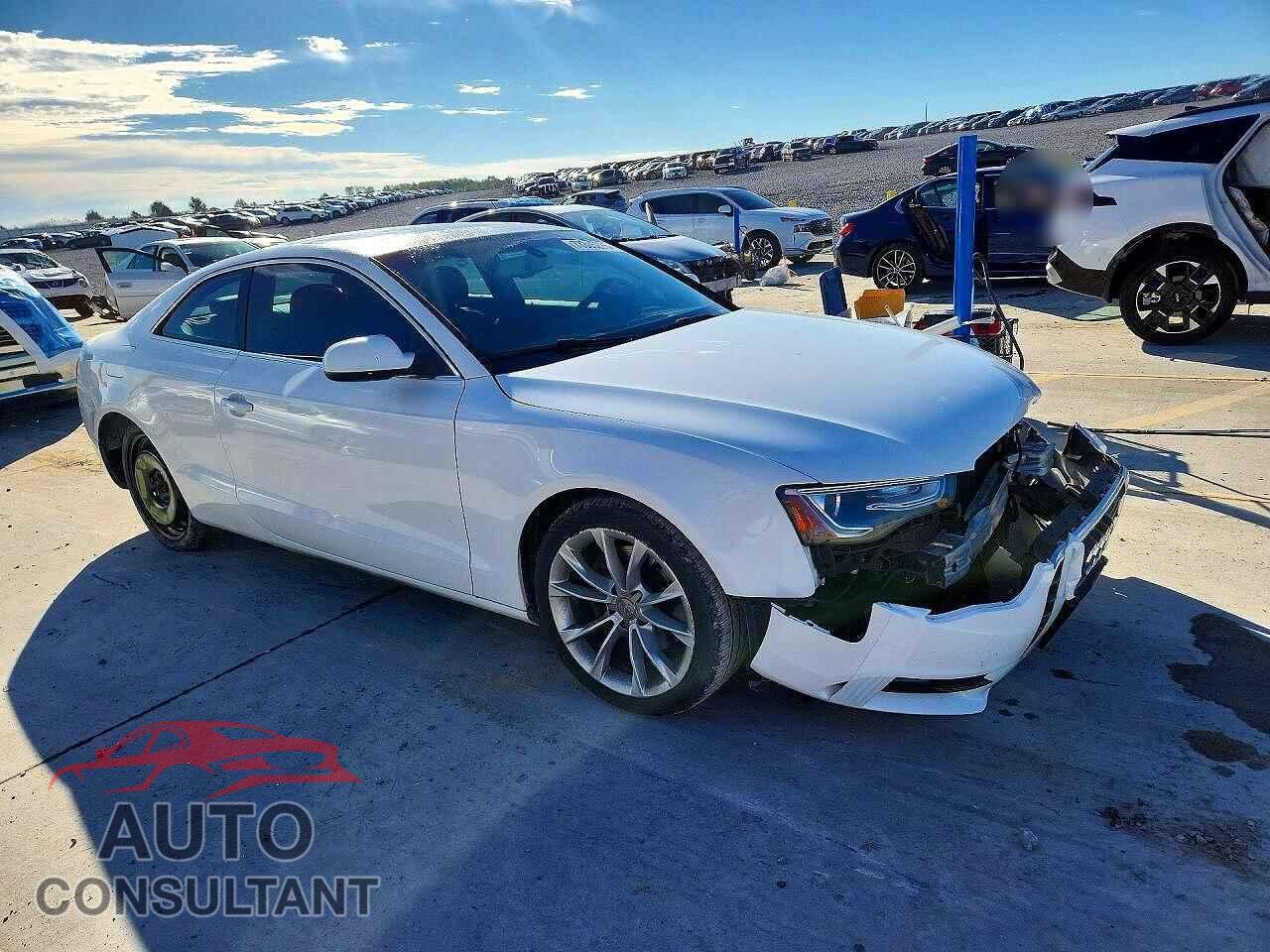 AUDI A5 2013 - WAULFAFR5DA069979