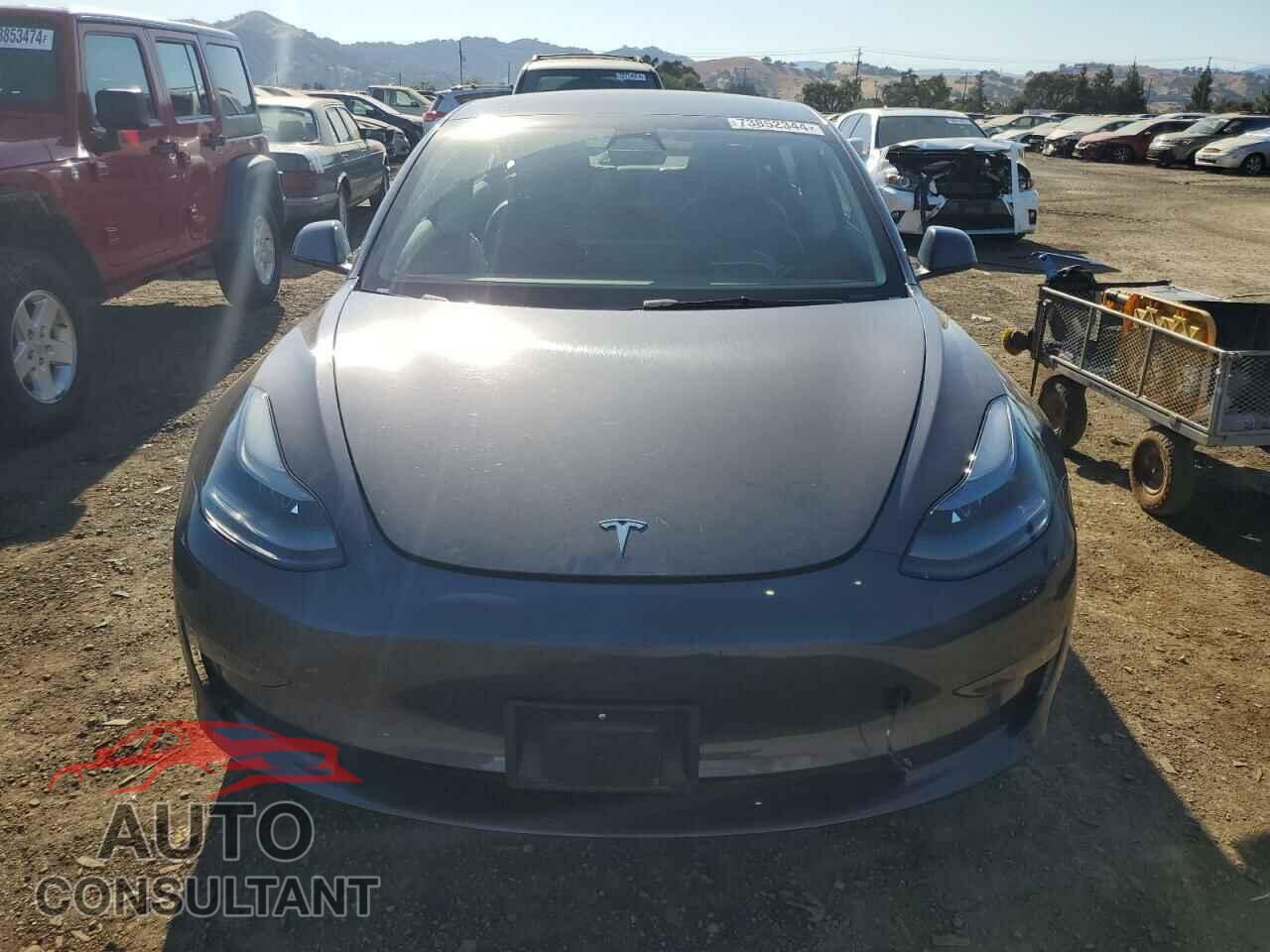 TESLA MODEL 3 2023 - 5YJ3E1EA5PF457159