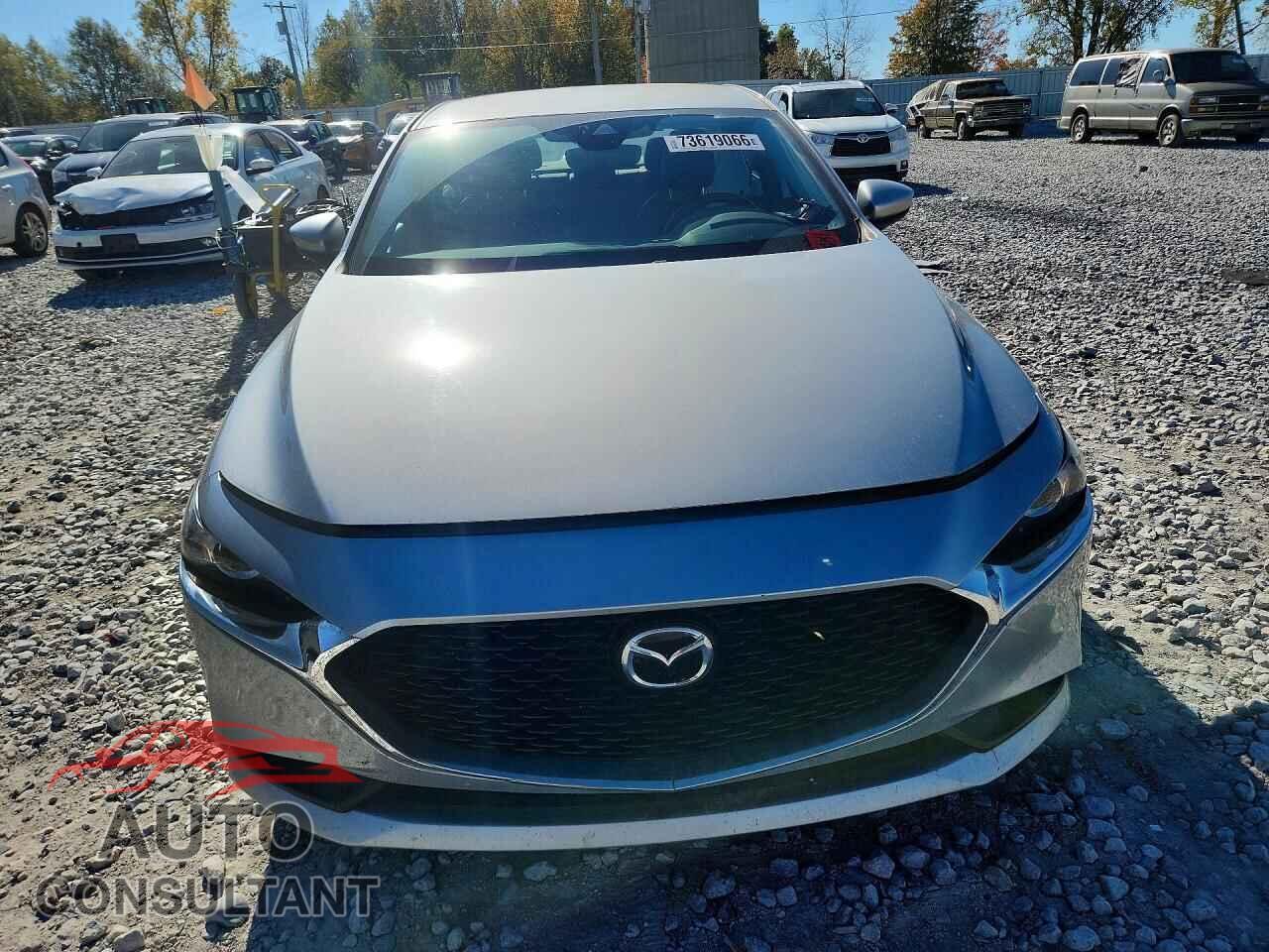 MAZDA 3 2019 - JM1BPACL5K1110653