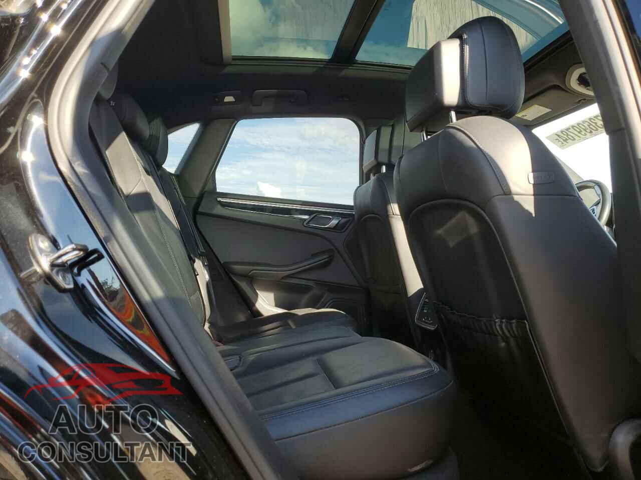 PORSCHE MACAN 2017 - WP1AA2A56HLB80715