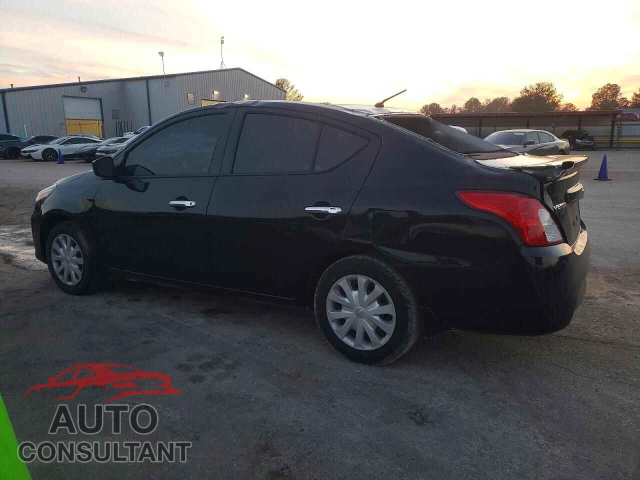 NISSAN VERSA 2017 - 3N1CN7AP3HL866053