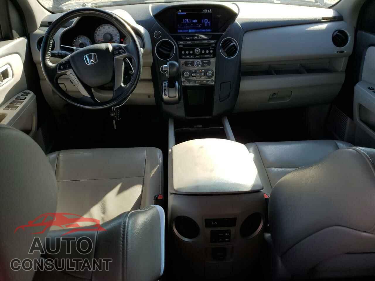 HONDA PILOT 2015 - 5FNYF4H59FB026082