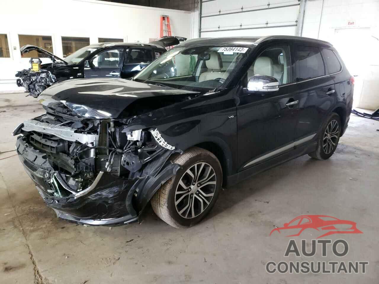 MITSUBISHI OUTLANDER 2018 - JA4JZ4AX3JJ000979