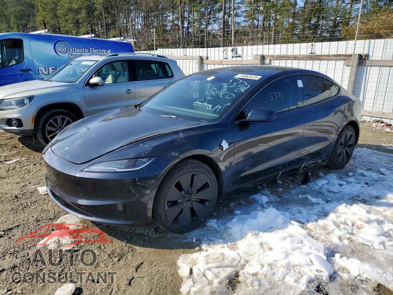 TESLA MODEL 3 2024 - 5YJ3E1EA3RF759651