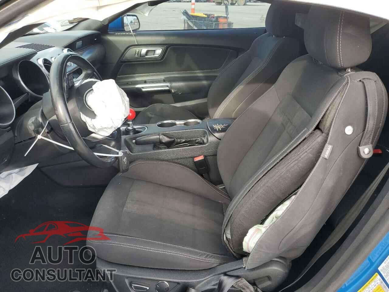 FORD MUSTANG 2019 - 1FA6P8CF9K5115437