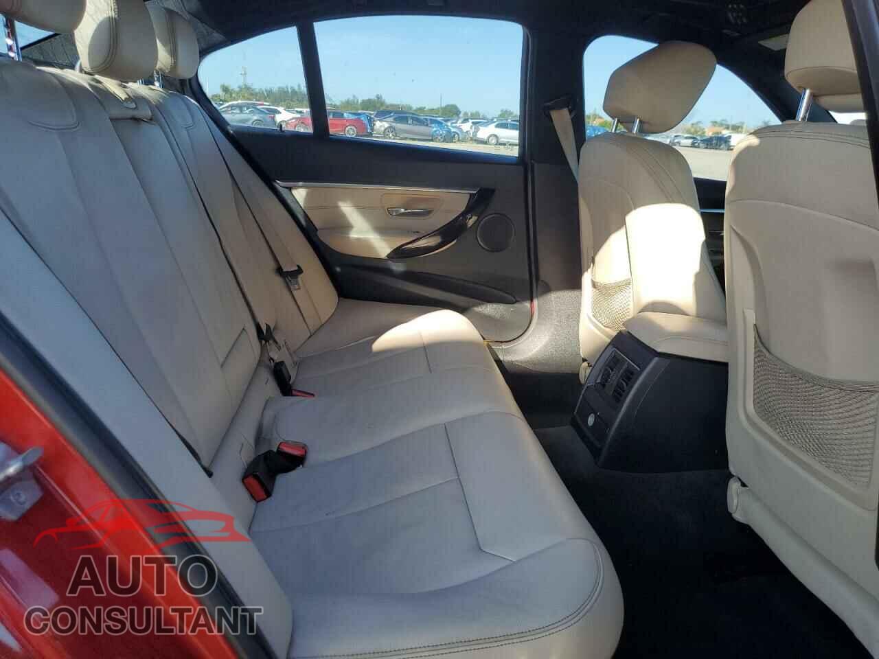 BMW 3 SERIES 2016 - WBA8E9G52GNU28138