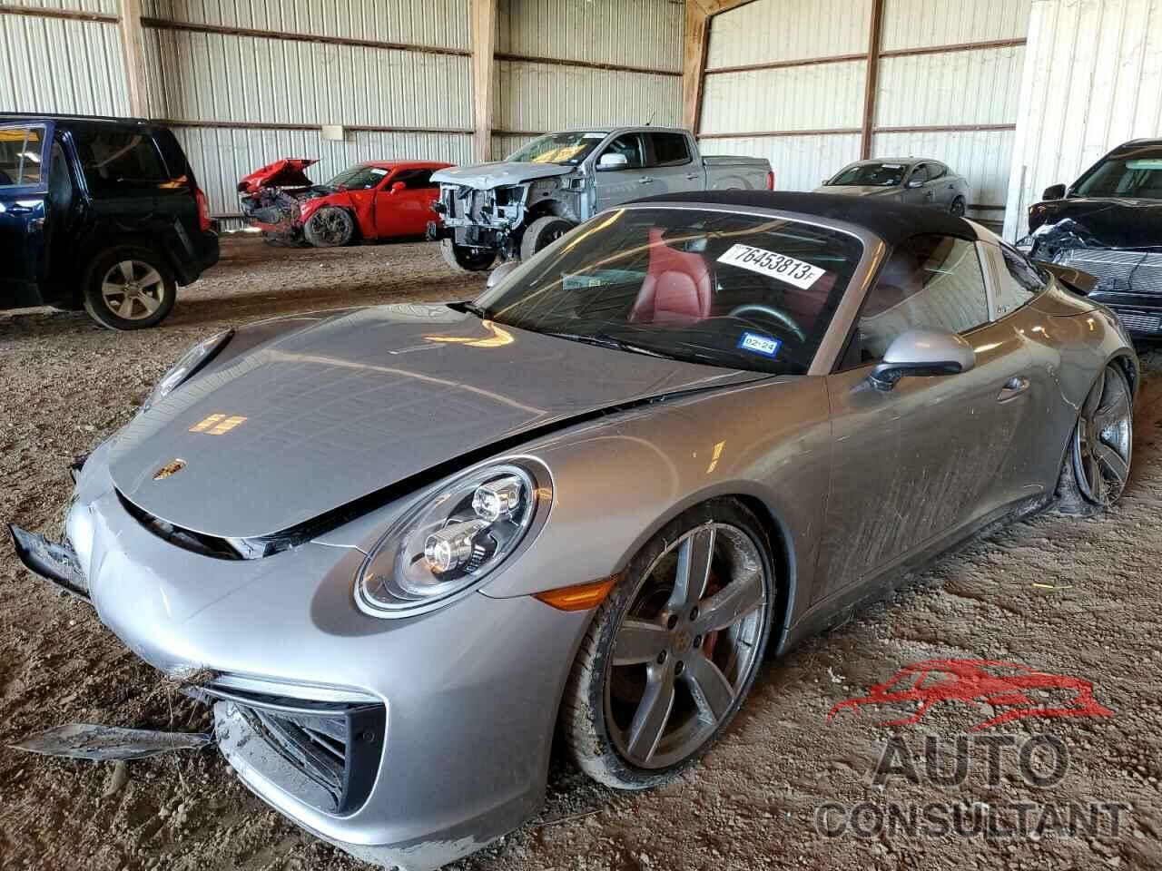 PORSCHE 911 2019 - WP0BB2A98KS126528