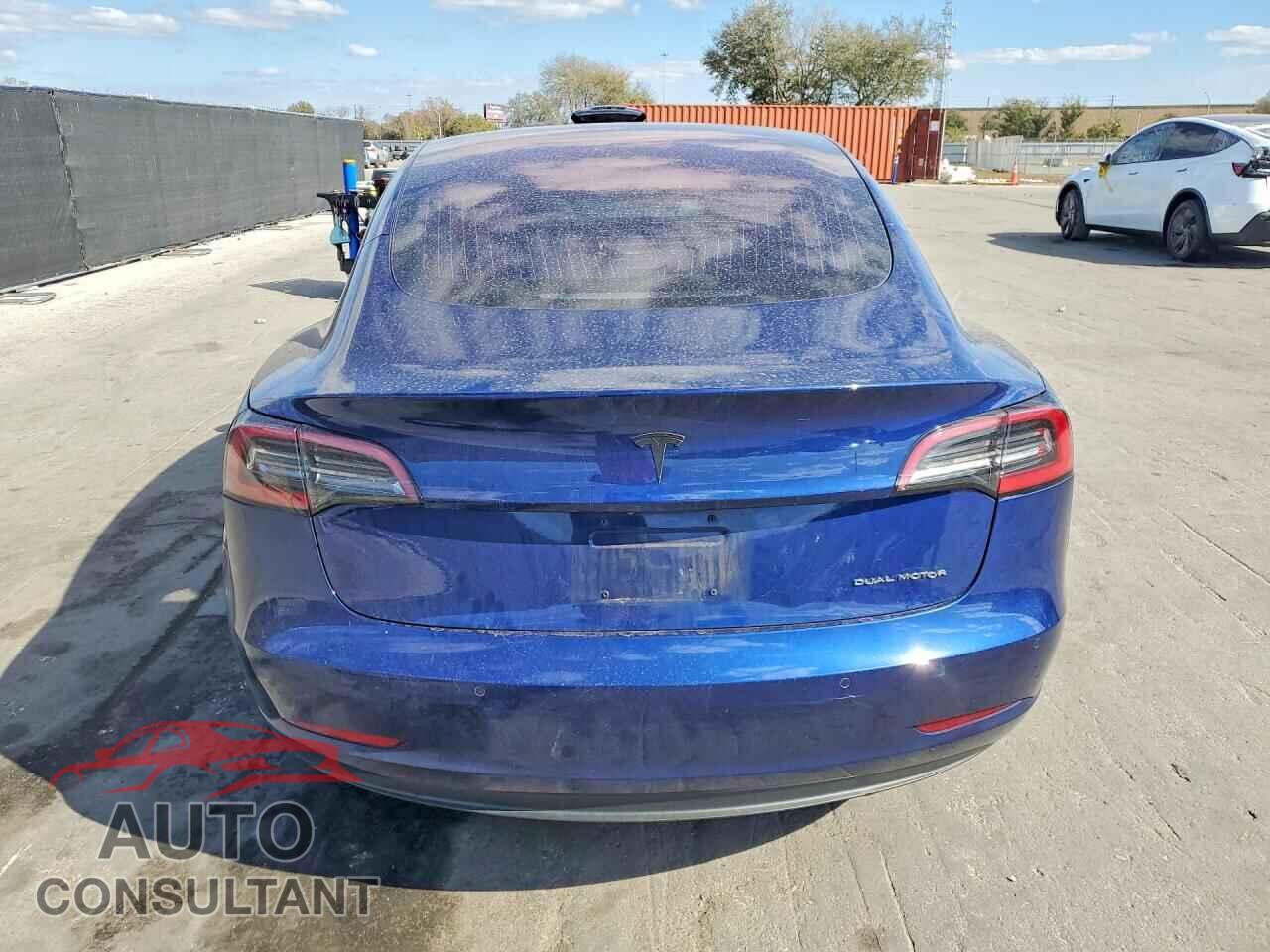 TESLA MODEL 3 2018 - 5YJ3E1EA2JF011123