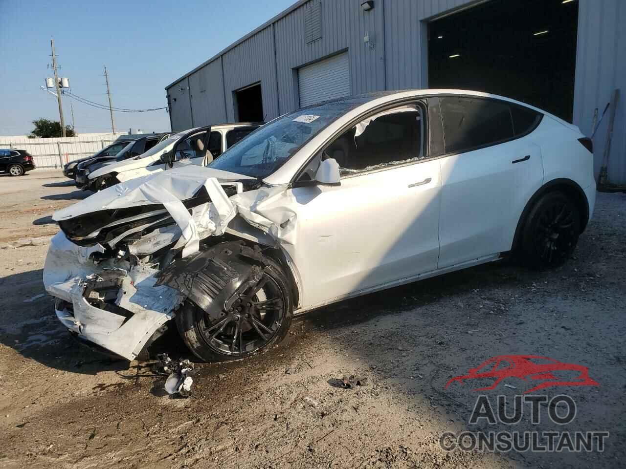 TESLA MODEL Y 2021 - 5YJYGDEE2MF065594