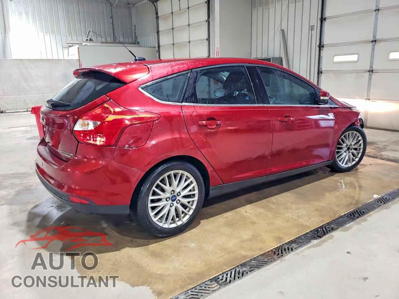 FORD FOCUS 2014 - 1FADP3N23EL275057