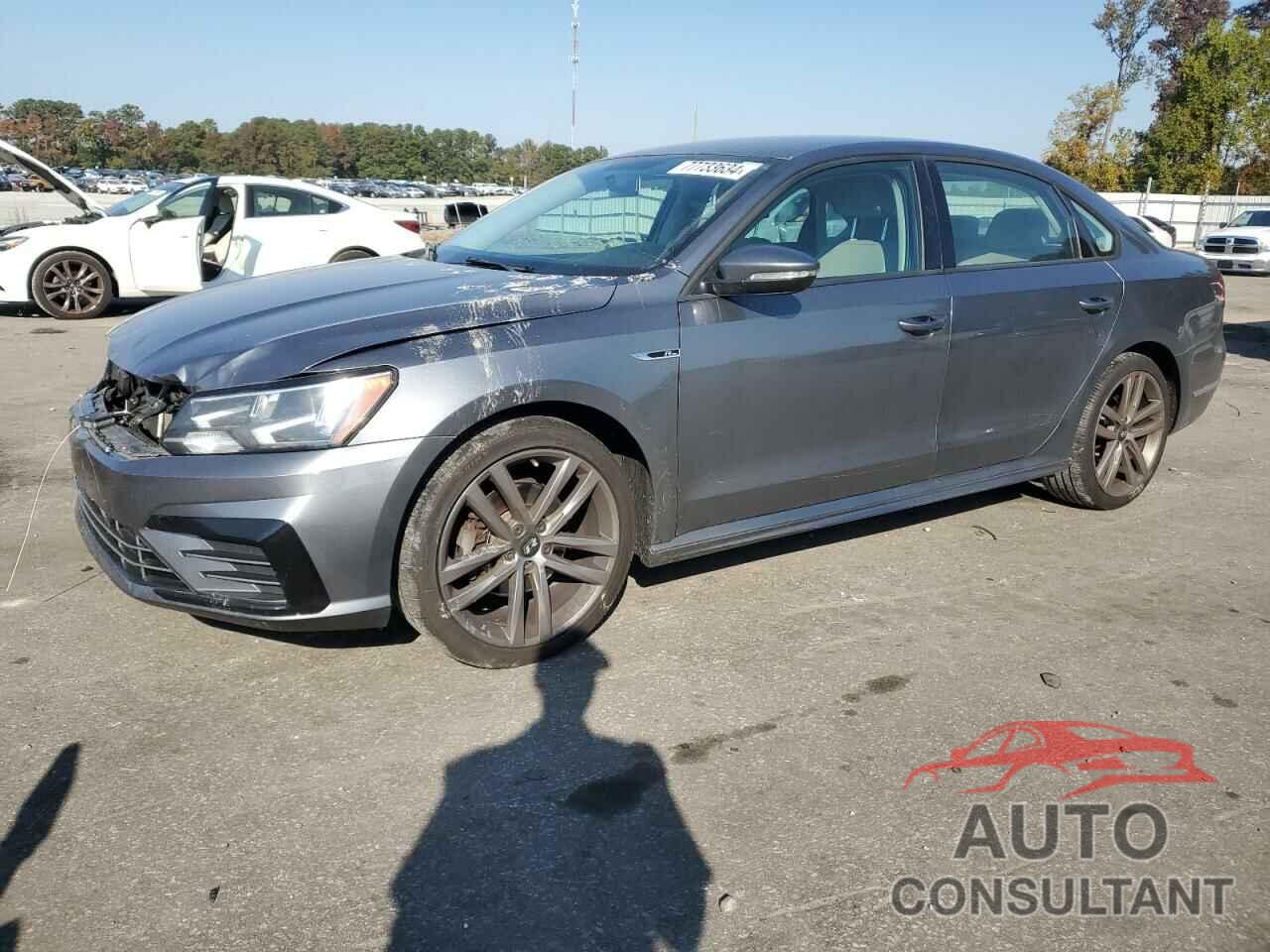 VOLKSWAGEN PASSAT 2018 - 1VWAA7A35JC037593