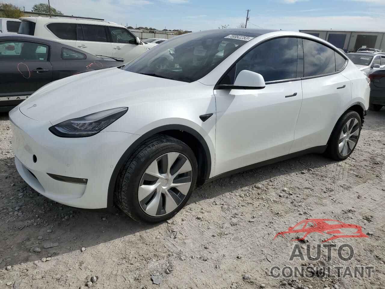 TESLA MODEL Y 2021 - 5YJYGDEE6MF245239