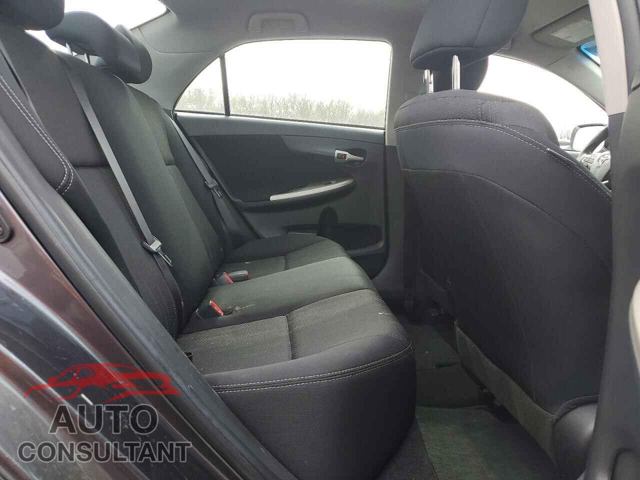 TOYOTA COROLLA 2013 - 2T1BU4EEXDC072649