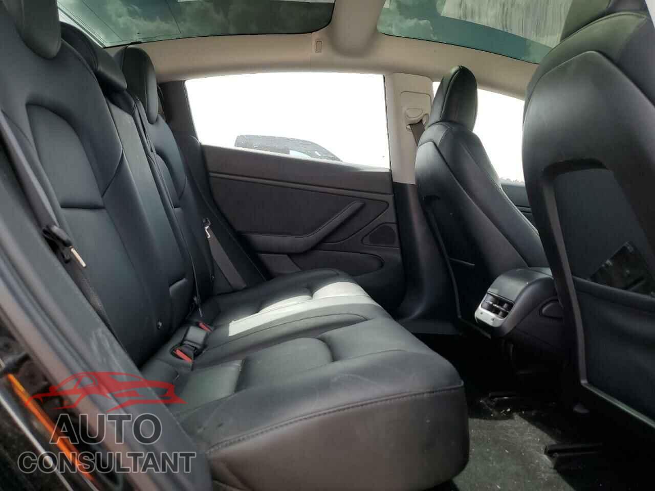 TESLA MODEL 3 2018 - 5YJ3E1EA4JF122854