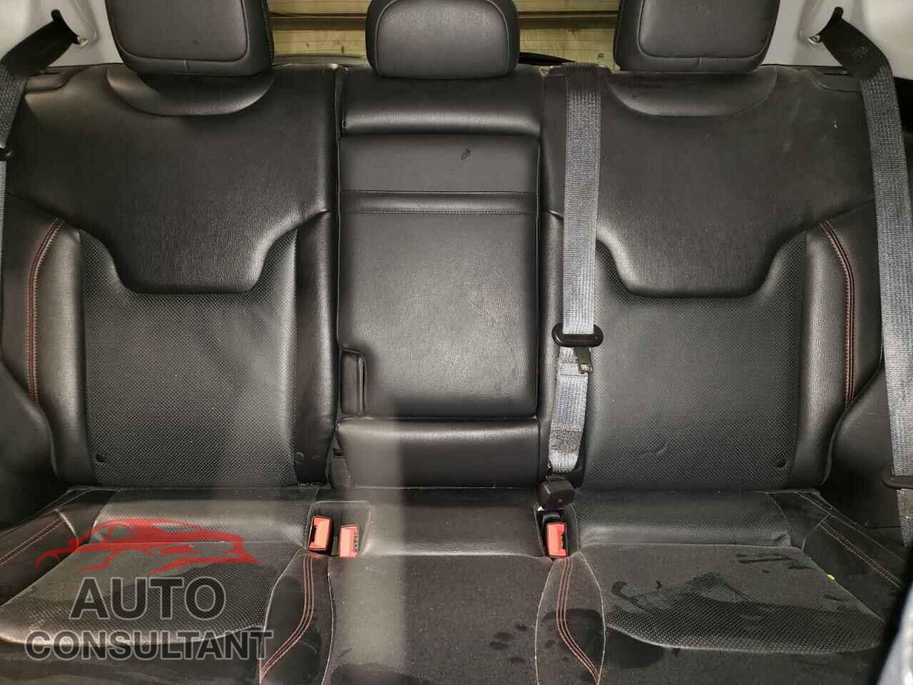 JEEP COMPASS 2017 - 3C4NJDDB9HT635657