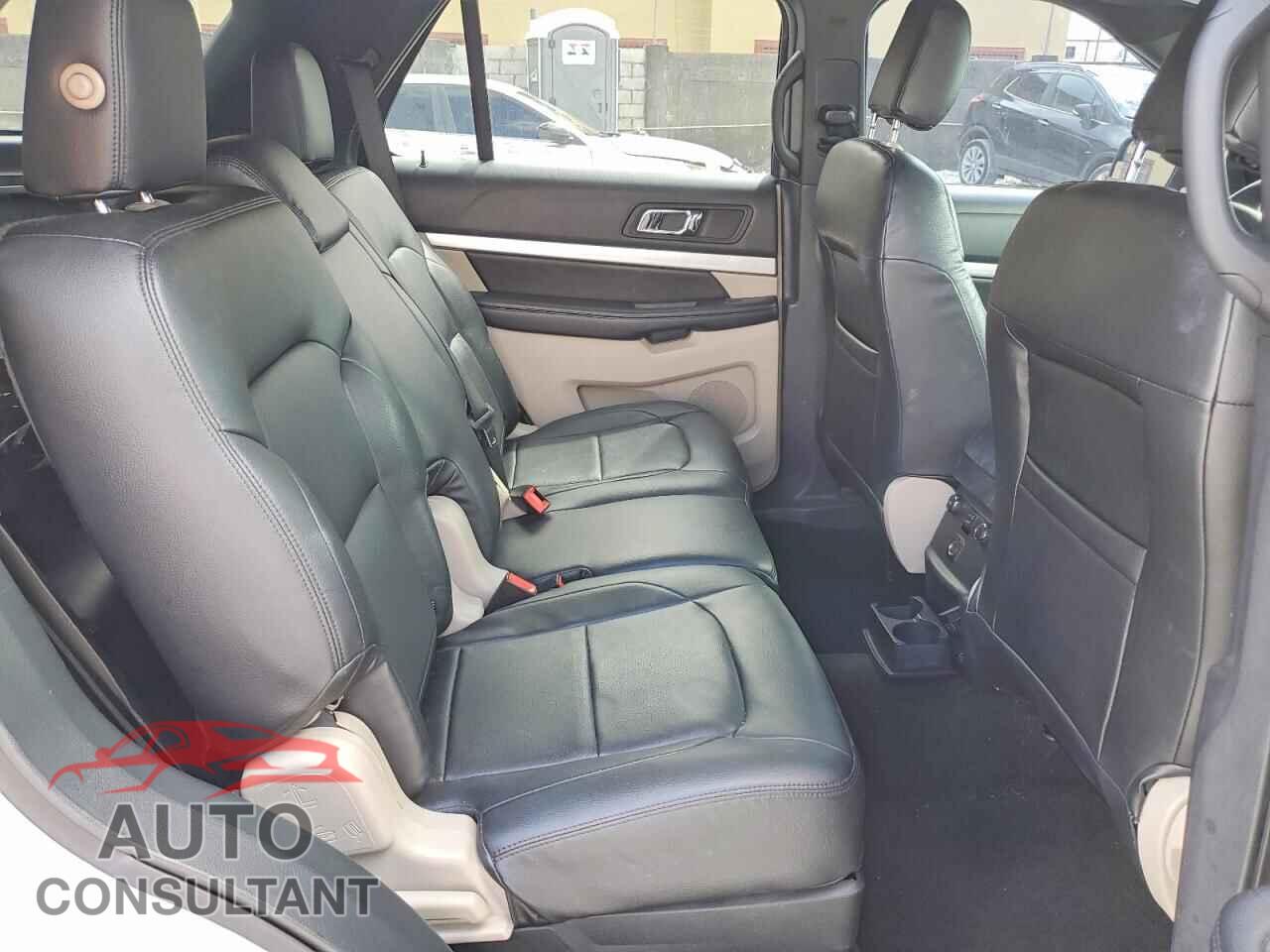 FORD EXPLORER 2018 - 1FM5K7B83JGB85077