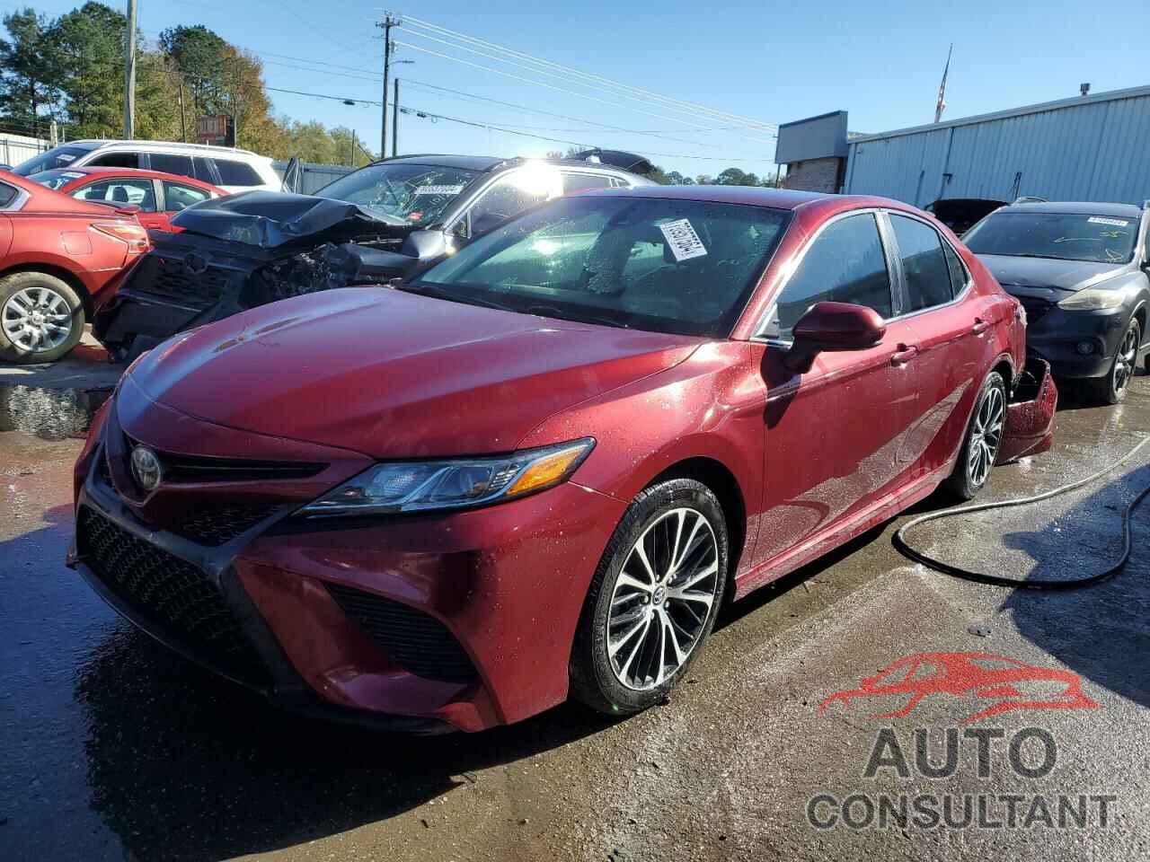 TOYOTA CAMRY 2018 - 4T1B11HK0JU670414