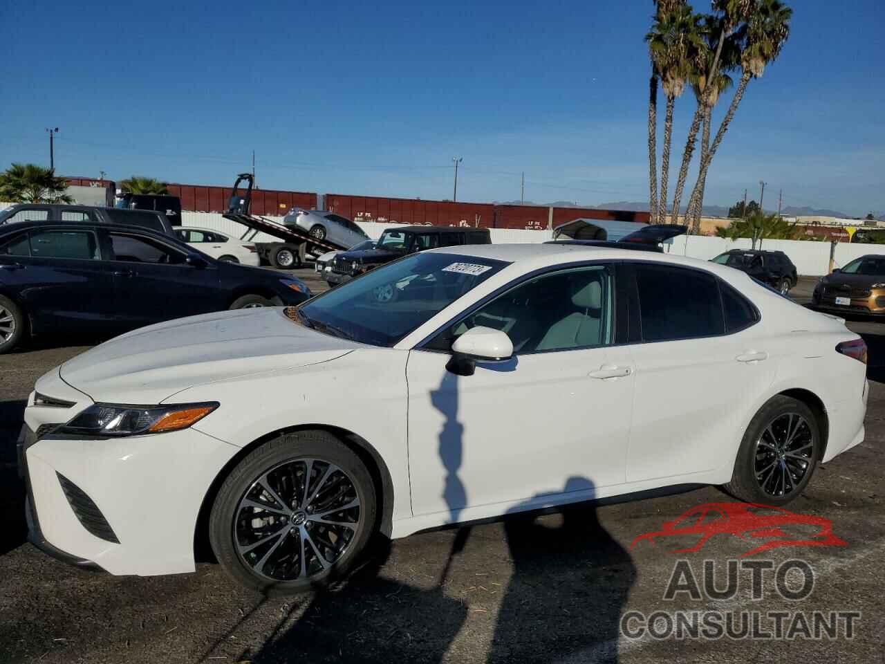 TOYOTA CAMRY 2019 - 4T1B11HK6KU210837
