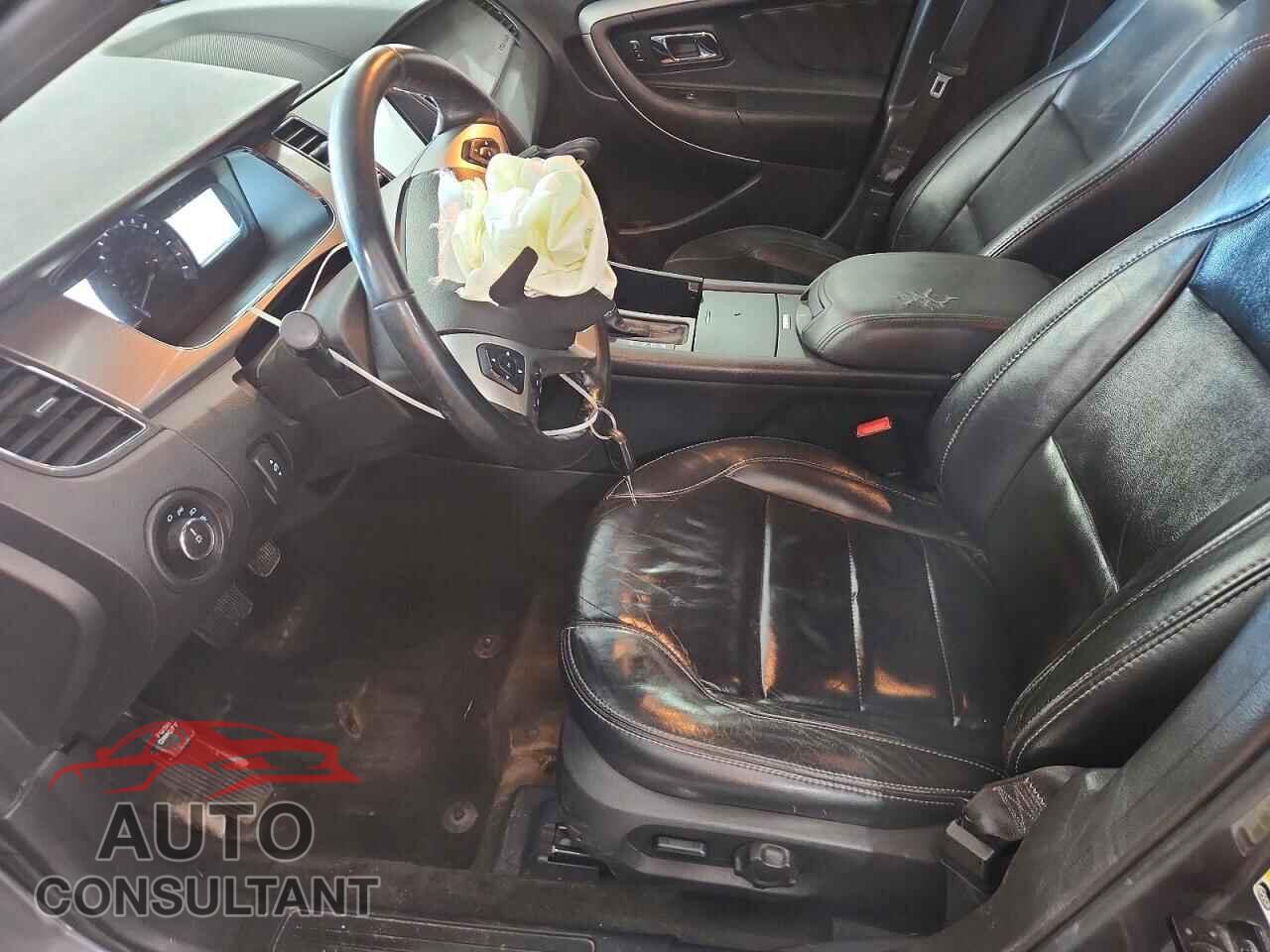 FORD TAURUS 2013 - 1FAHP2E85DG209956