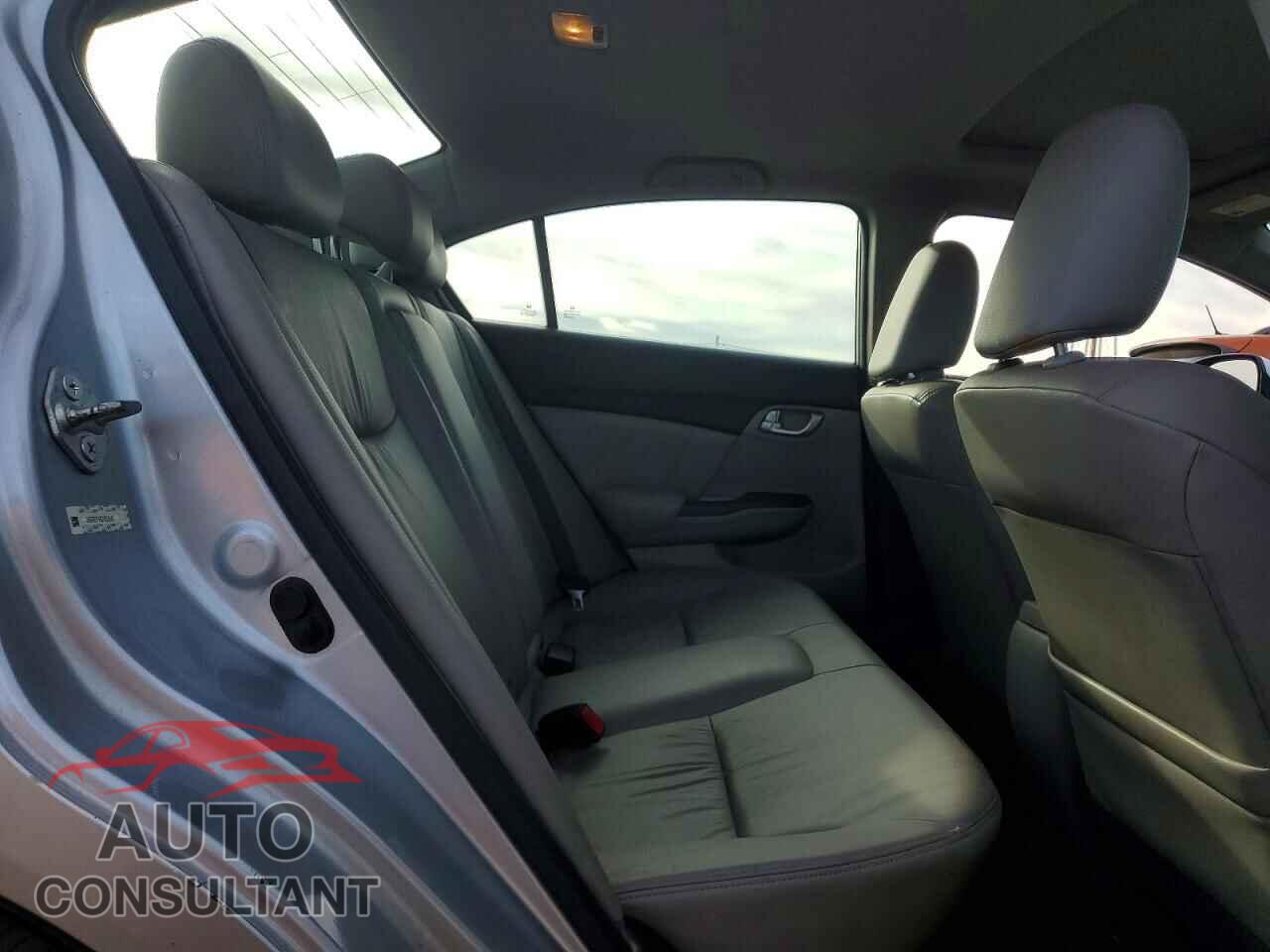 HONDA CIVIC 2013 - 2HGFB2F98DH558591