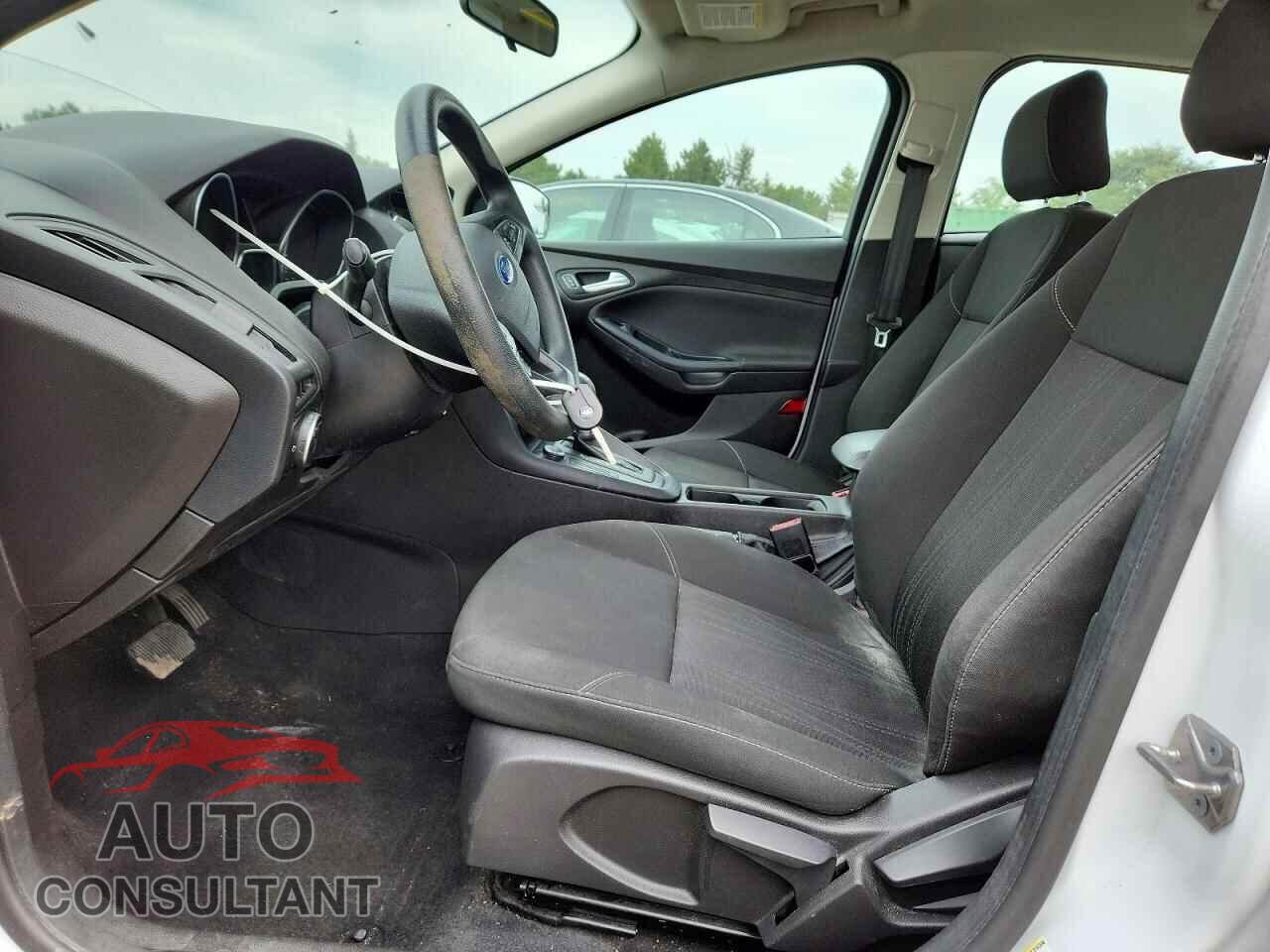 FORD FOCUS 2016 - 1FADP3F23GL303053