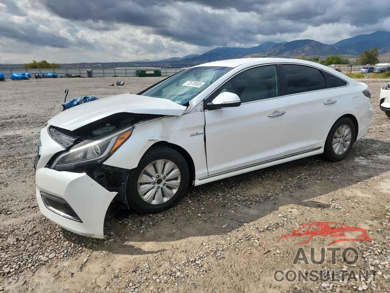 HYUNDAI SONATA 2016 - KMHE24L13GA014227